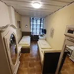 بنسيون زيبل بيت ضيافة ميونيخ